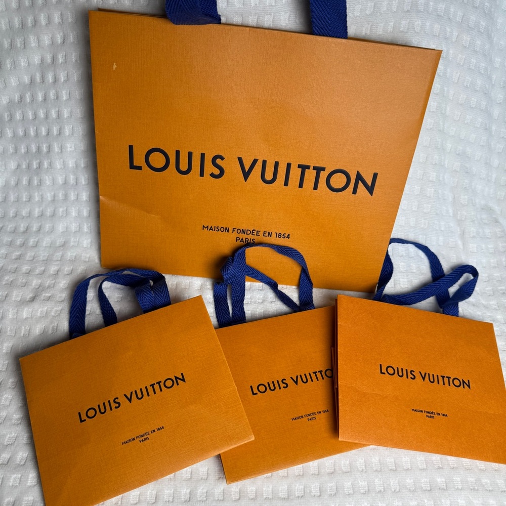 LV Shopping bags
